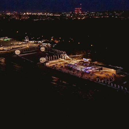Wera - Klimatyczny Apartament 300 M Od Plazy Brzezno - Azw Gdańsk Exteriör bild
