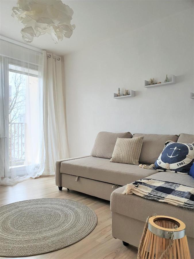 Wera - Klimatyczny Apartament 300 M Od Plazy Brzezno - Azw Gdańsk Exteriör bild