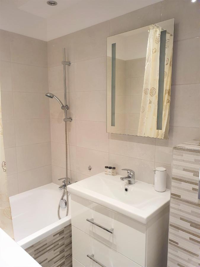 Wera - Klimatyczny Apartament 300 M Od Plazy Brzezno - Azw Gdańsk Exteriör bild
