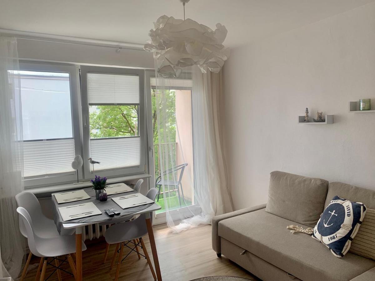 Wera - Klimatyczny Apartament 300 M Od Plazy Brzezno - Azw Gdańsk Exteriör bild